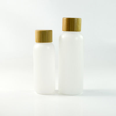 kosmetische Verpackenbehälter 18/410 30ml mit Serum-Bambustropfenzähler-Kappe 112 x 75mm