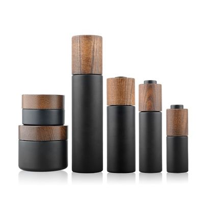 200ml bereitete kosmetische Verpackenglasgläser 20/400 20mm Hautpflege auf